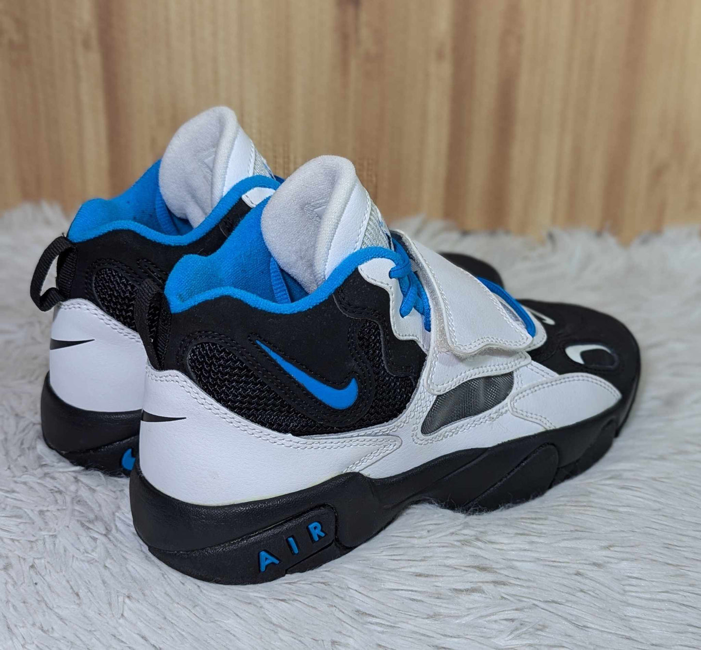 Air Speed Turf  'Black Blue Hero'