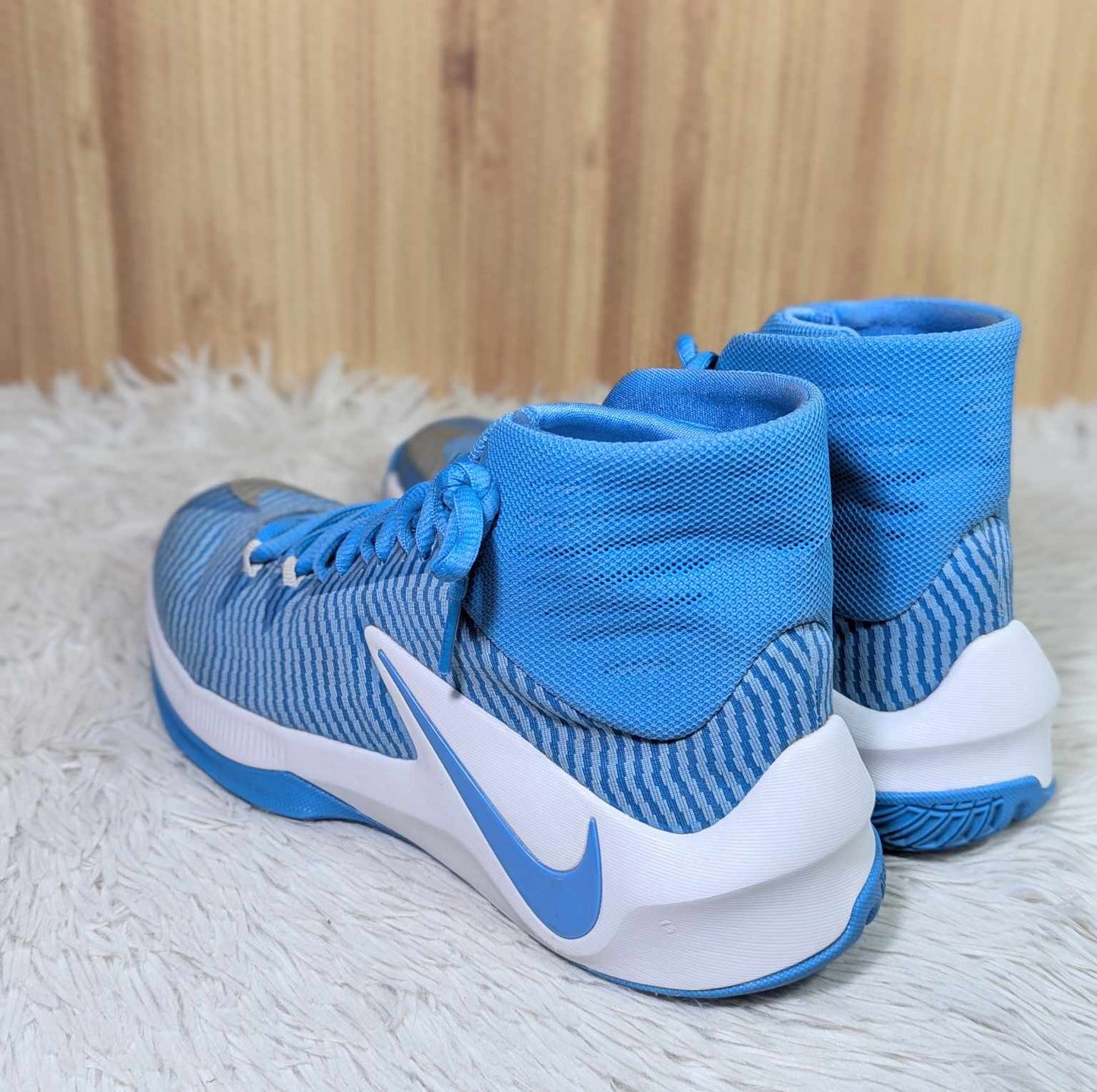 Size 7 - Nike Zoom Clear Out TB Blue